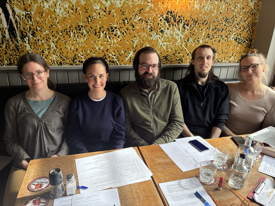 Fünf Personen von der Gründungsversammlung